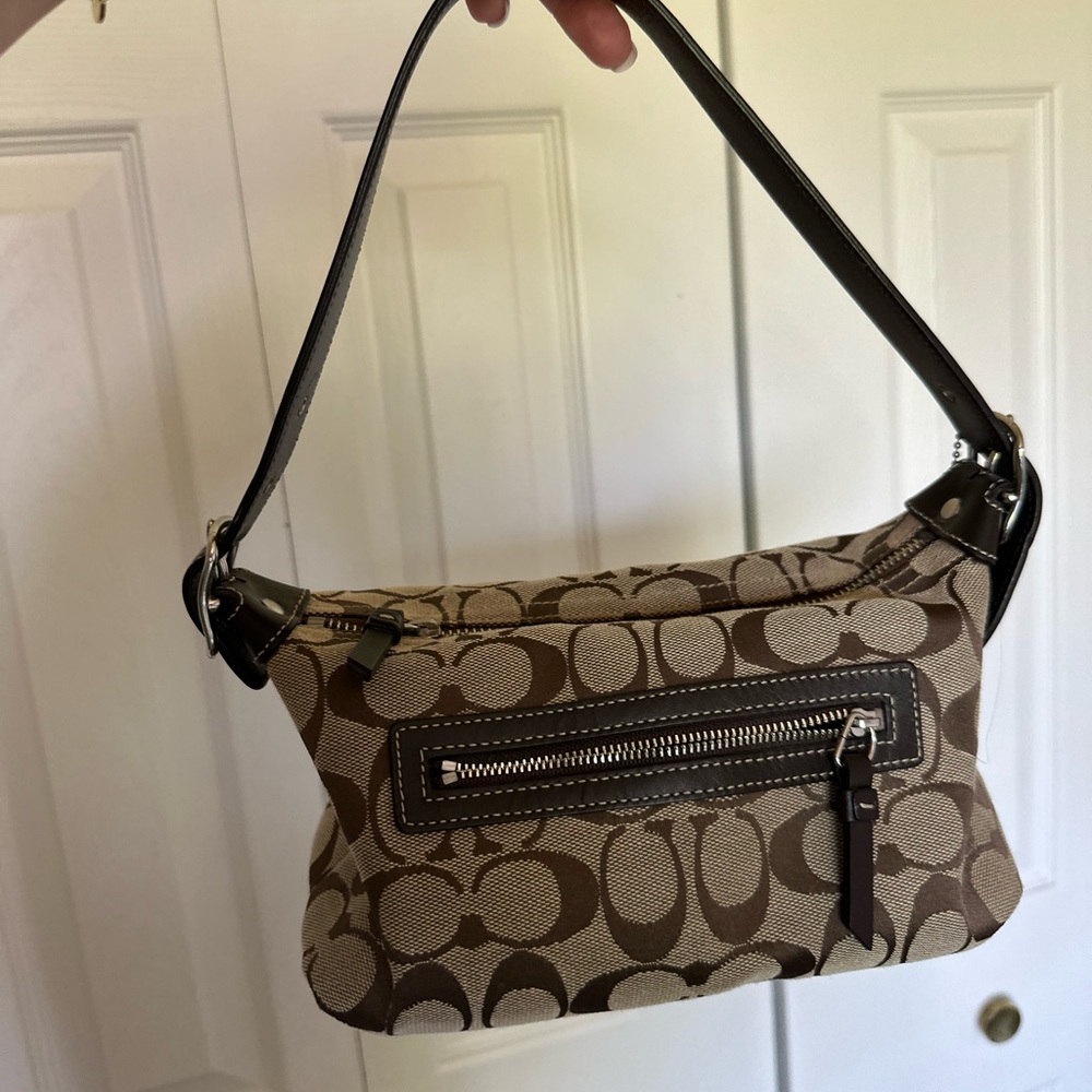 Coach Signature Canvas Shoulder bag Y2k